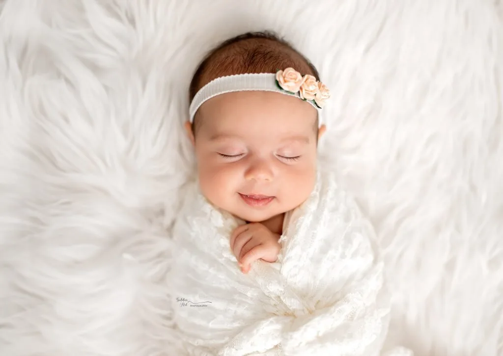 What to Expect in a Newborn Photography Session — Golden Art Photography